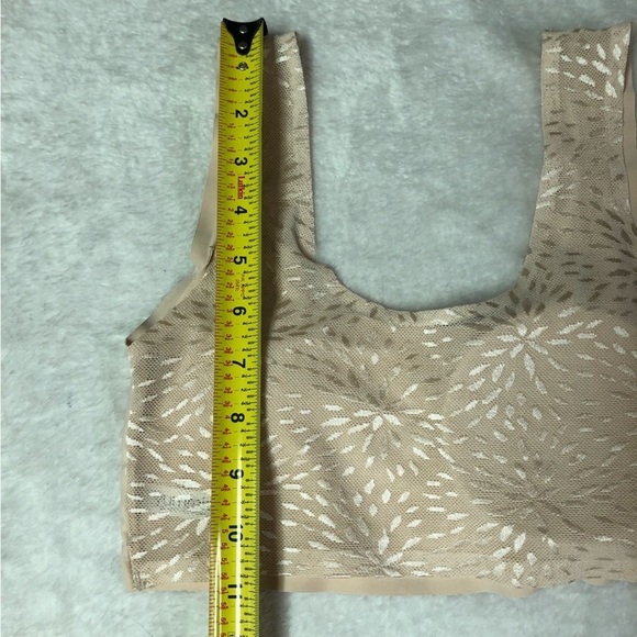 Yummie Nude Bralette With Lace Size Small - Picture 9 of 10